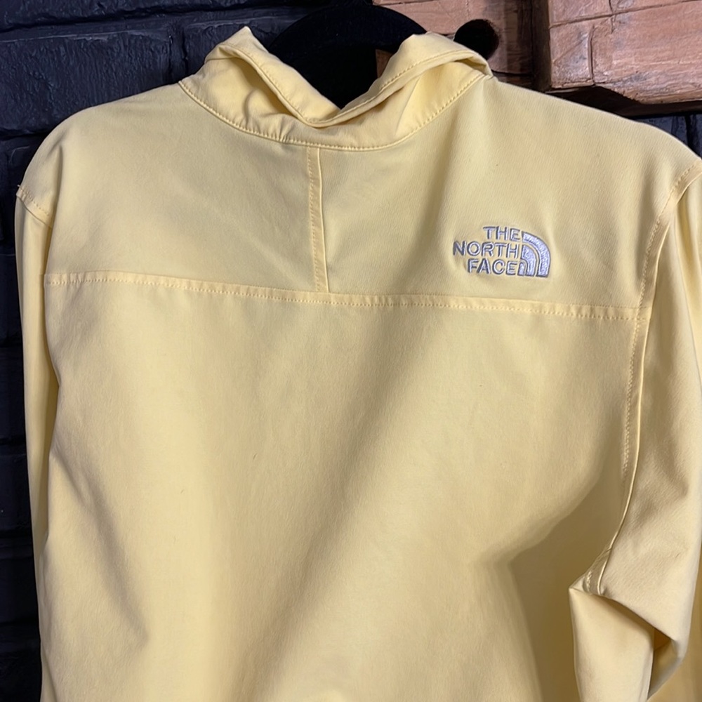 Vintage North Face Yellow Women’s Pullover - Picture 3 of 3